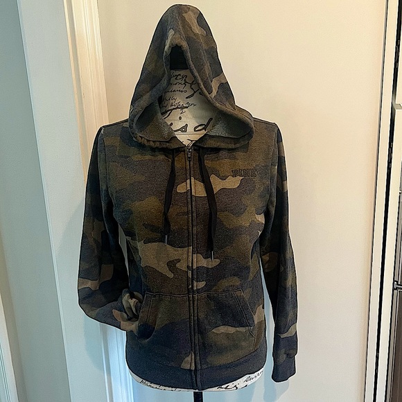 Victoria’s Secret Pink Camouflage Zip-Up Hooded Sweatshirt Jacket - Picture 4 of 15